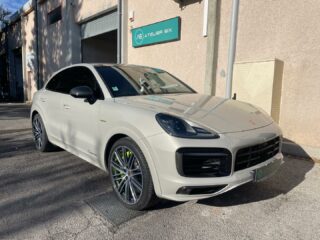 Réfection des 4 jantes de ce #magnifique porsche #cayenne coupé, avec comme toujours un #decapage complet, remise en #peinture en #thermolaquage , un #diamantage au tour numérique et revernies en thermolaquage pour une finition durable et incroyablement éclatante 

 #alpesmaritimes #cotedazur #sophiaantipolis #cncmachining  #diamondcut #powdercoatings #wheelrepair #reparationjante #greensolv #usinage #peinturepoudre #thermolaquage #decapage #bmw  #porsche #ferrari #lamborghini #mperformance #mercedes #voituredeluxe #prestigecars #passionauto #bentley #rollsroyce  #frenchartisanat #wheelspecialist