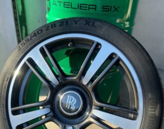 Rénovation des jantes de cette Rolls-Royce #wraith 

Une vrai satisfaction quand le #savoirfaire de toute l’équipe est employé pour avoir un tel résultat 🤩

 #alpesmaritimes #cotedazur #sophiaantipolis #cncmachining  #diamondcut #powdercoatings #wheelrepair #reparationjante #greensolv #usinage #peinturepoudre #thermolaquage #decapage #bmw  #porsche #ferrari #lamborghini #mperformance #mercedes #voituredeluxe #prestigecars #passionauto #bentley #rollsroyce #personnalisation #frenchartisanat #wheelspecialist