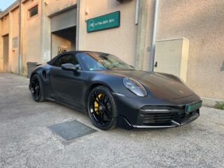 Tout juste sortie de la concession cette magnifique #porsche911turbo cabriolet et passée par notre atelier pour parfaire son look 

Passage des 4 jantes en noir satin 

#alpesmaritimes #cotedazur #sophiaantipolis #cncmachining  #diamondcut #powdercoatings #wheelrepair #reparationjante #greensolv #usinage #peinturepoudre #thermolaquage #decapage #bmw  #porsche #ferrari #lamborghini #mperformance #mercedes #voituredeluxe #prestigecars #passionauto #bentley #rollsroyce #personnalisation #frenchartisanat #wheelspecialist