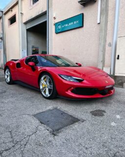 Changement de couleur sur cette petite berlinette Ferrari. 

🛞 Passage de gris alu d’origine à un noir satiné

🏎️ Ferrari 296 GTB

#alpesmaritimes #cotedazur #sophiaantipolis #cncmachining  #diamondcut #powdercoatings #wheelrepair #reparationjante #greensolv #usinage #peinturepoudre #thermolaquage #decapage #bmw  #porsche #ferrari #lamborghini #mperformance #mercedes #voituredeluxe #prestigecars #passionauto #bentley #rollsroyce #personnalisation #frenchartisanat #wheelspecialist